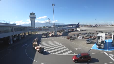Gepäcktransport-Am-Internationalen-Flughafen-Sofia