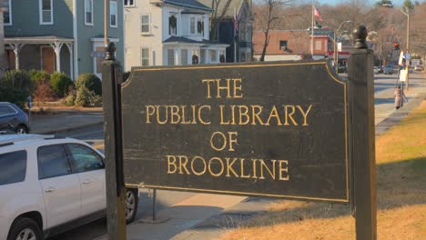 The-Public-Library-Of-Brookline-Wooden-Signage-In-Boston-Suburbs-In-Brookline,-MA,-United-States