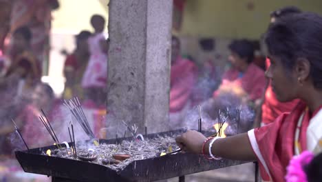 Stock-footage-of-Hindu-religion-fair-in-India