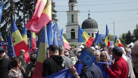 Manifestaciones-En-Moldavia-Por-La-Adhesión-A-La-UE