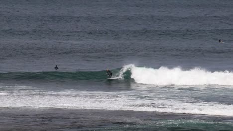 Skilled-Surfer-Tackles-Waves-At-Surfers-Point-Margaret-River,-Western-Australia