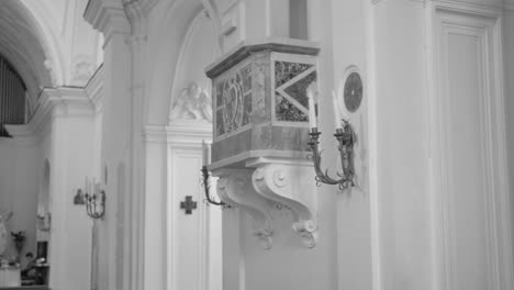 Interior-Of-Santa-Sofia-Church-In-Black-And-White-In-The-Piazza-Of-Anacapri-In-Capri,-Italy