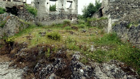 Ruinen-Des-Alten-Verlassenen-Griechischen-Dorfes-Kayakoy,-Türkei,-Ohne-Dach,-Geisterstadt