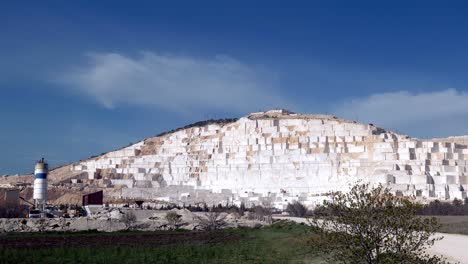 Marble-rock-stone-excavations-at-Portsan-Travertine-limestone-quarry-TurkeyPortsan