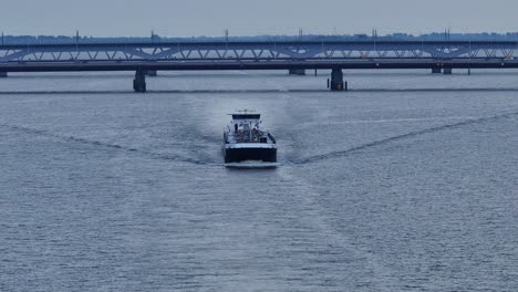 Union-XIV-tanker-sails-on-River-Dordtsche-Kil-onto-next-destination