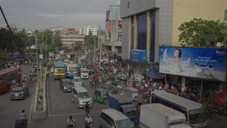 Una-Calle-Concurrida-De-La-Ciudad-De-Dhaka-Ubicada-En-El-Círculo-Mirpur-10--Atasco-De-Tráfico-De-La-Ciudad-De-Dhaka-material-De-Archivo-De-Alta-Calidad-4k-capital-De-Bangladesh