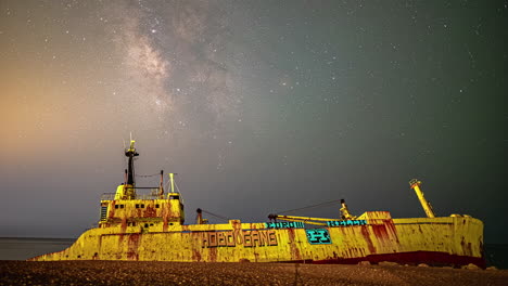 Milky-way-time-lapse-above-the-Edro-III-shipwreck-on-Cyprus-in-the-Mediterranean-Sea
