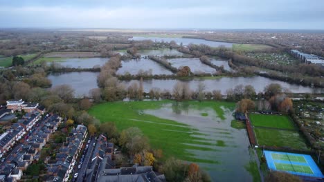Disparo-Con-Dron-Sobre-Inundaciones-En-Inglaterra