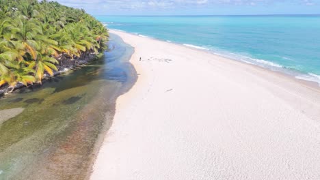 Drone-shot-of-tourism-beaches-in-Los-Patos,-Barahona,-Dominican-Republic