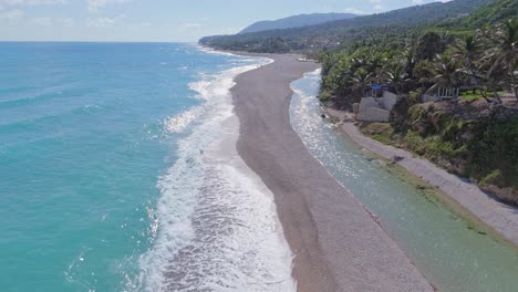 Forward-drone-shot-of-beaches-in-Los-Patos,-Barahona,-Dominican-Republic