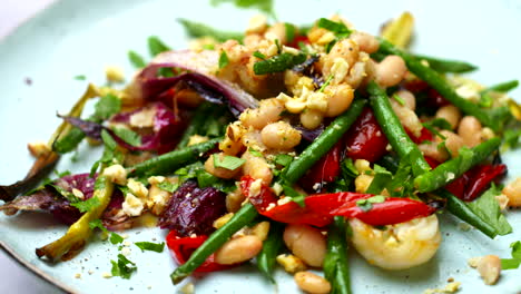 Plate-of-roasted-white-and-green-beans