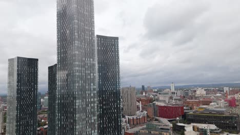 Deansgate-Square-residential-apartment-towers-in-Owen-Street,-Manchester