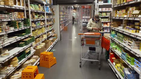 Kühllagerbereich-Im-Supermarkt-Colruyt