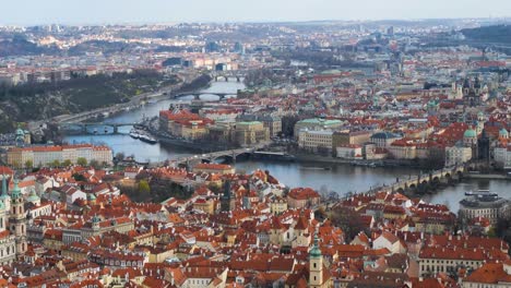 Hermosa-Ciudad-Capital-De-Praga,-República-Checa