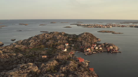 Aerial-view-of-densely-populated-archipelago-islands-Gullholmen-Härmanö,-Sweden