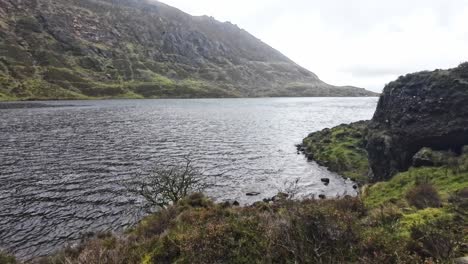 Irish-Mountain-walks-Coumshingaun-Lake-Comeragh-Mountains-in-winter