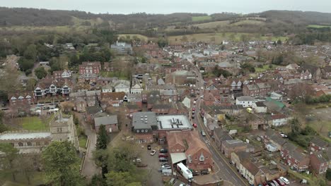 An-aerial-view-of-Tring-village-in-Hertfordshire,-England,-on-an-overcast-winter-day