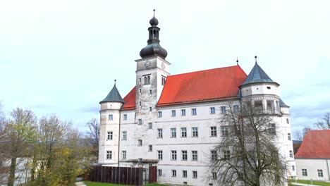Castle-Schloss-Hartheim-In-Alkoven,-Upper-Austria---Drone-Shot
