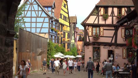 Riquewihr-is-one-of-many-small-and-charming-towns-in-the-Eastern-part-of-France,-bordering-Germany