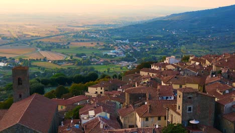 Cortona-Pueblo-De-Montaña-Medieval-Italiano-Toscana