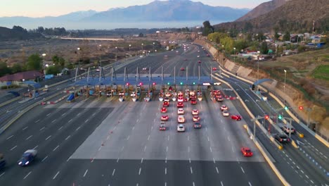 Peaje-Carretera-Acceso-Sur,-Ruta-Maipo,-Región-Metropolitana,-País-De-Chile