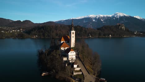 Amazing-Aerial-View-of-Lake-Bled,-Slovenia---Forward-Dolly-Drone-Shot