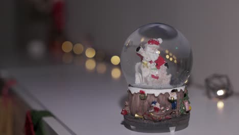 A-Christmas-Globe,-a-Classic-Festive-Ornament---Close-Up