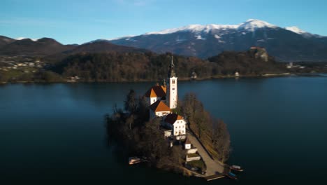 Amazing-Hyperlapse-Above-Lake-Bled,-Slovenia-on-Beautiful-Morning-Day