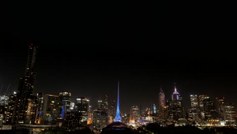 NYE-Fireworks-over-the-city-of-Melbourne-Australia-timelapse,-new-years-eve,-year-two-thousand-and-twenty