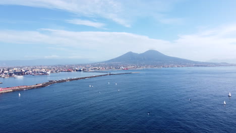 Majestic-Mount-Vesuvius-Seen-Across-The-Gulf-Of-Naples-In-Campania,-Italy