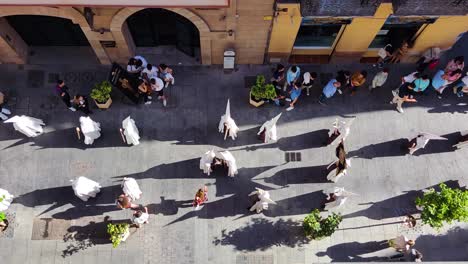 Semana-Santa-holy-week-parades-in-the-thin-streets-of-Malaga,-Spain