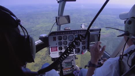 Cabin-view-of-a-helicopter-wile-flying