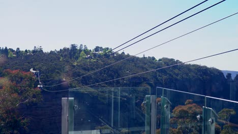 Ropes-of-Scenic-Railway-cable-car-over-Blue-Mountains