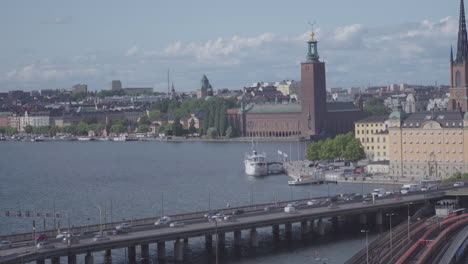 View-of-Stockholms-Stadshus-and-Riddarholmskyrkan,-as-seen-from-Slussen