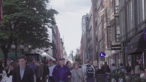 Shoppers-and-tourists-walking-on-Stockholm-city-street