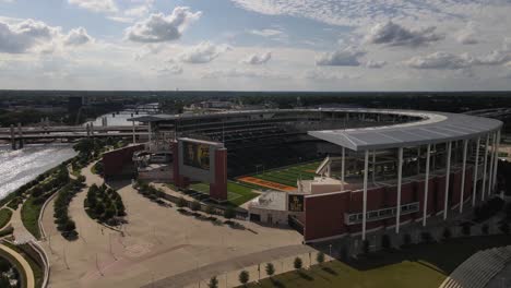 Drone-shot-of-McLane-stadium-in-waco-texas,-Baylor-bears-football-team