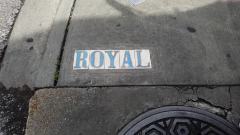 Royal-Street-Bodenfliese-In-New-Orleans,-Louisiana