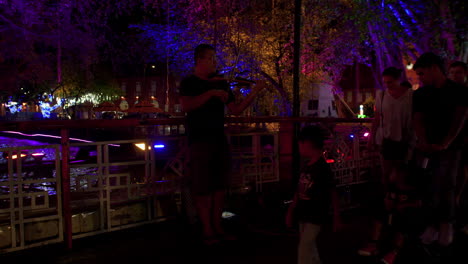 Musical-Stroll:-Violinist's-Serenade-at-the-Night-Market-in-Malacca