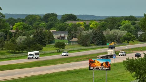 Willkommen-Am-Verkehrsschild-Der-Staatsgrenze-Von-South-Dakota