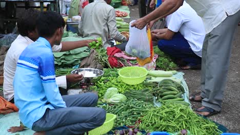 Obst-Und-Gemüse-Auf-Dem-Lokalen-Markt-In-Indien