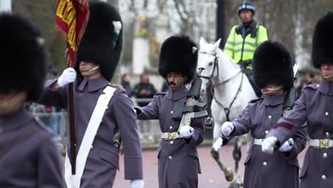 Close-Up-of-London-Kings-Guard-Marching-on-the-Mall-from-Buckingham-Palace