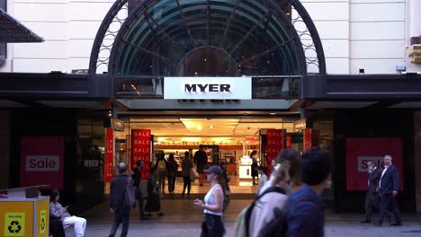 Myer-Brisbane-flagship-store-at-namesake-shopping-centre,-relocation-of-Australian-retail-giant,-closing-down-sales,-clearance-with-further-mark-down,-static-shot-capturing-the-building-exterior