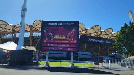 Blick-Auf-Die-Straße-Des-Heritage-Stadium,-Gold-Coast,-Queensland,-Australien