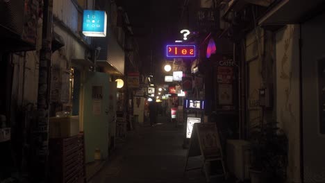 View-Along-Narrow-Street-At-Night-In-Golden-Gai-With-Neon-Lighting