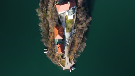 Top-Down-Aerial-View-of-Lake-Bled,-Slovenia
