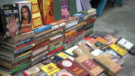 Old-books-are-being-sold-on-the-pavements-in-the-streets-of-Calcutta