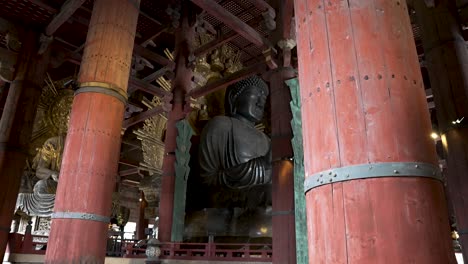 Statue-of-The-Great-Buddha-in-the-main-hall-at-Todaji-in-Nara