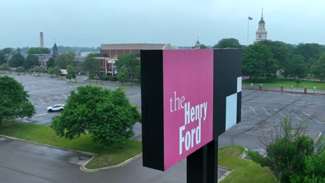 Das-Henry-Ford-Museumsschild