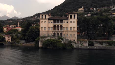 Domaso-lies-on-Lake-Como-in-northern-Italy,-close-to-Switzerland