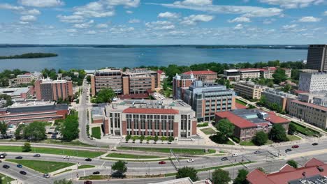 University-of-Wisconsin-campus-with-Lake-Mendota-in-the-background-on-beautiful-summer-day